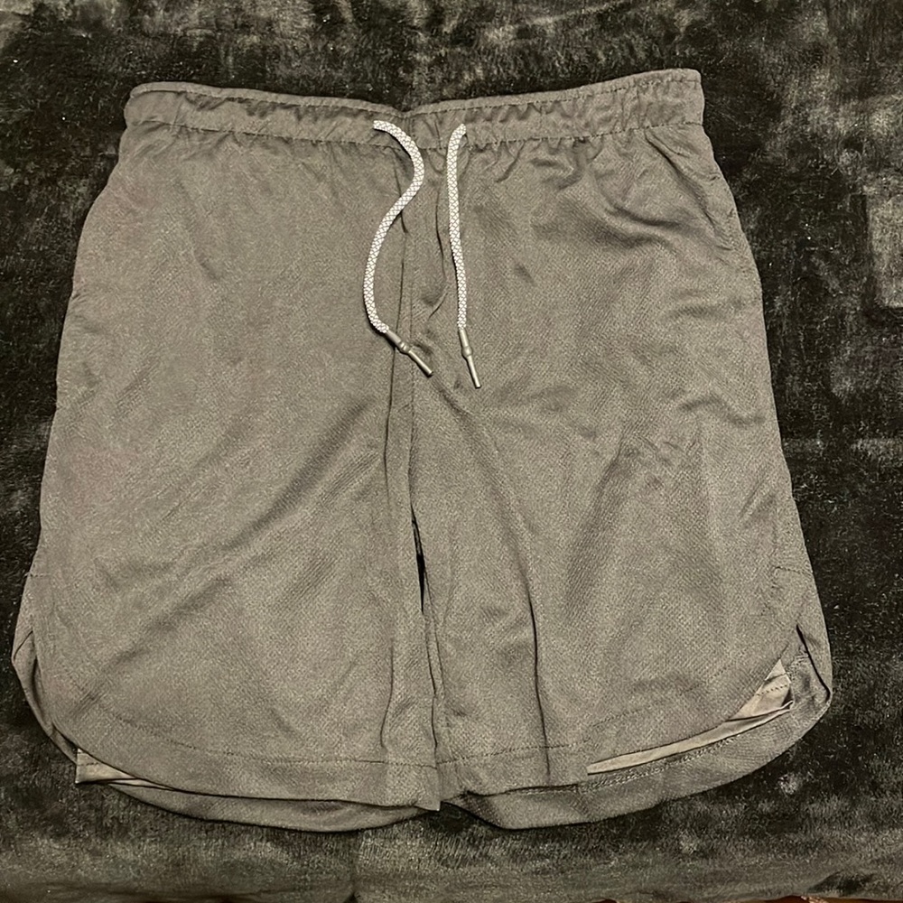 Black mens medium running shorts w/inside liner